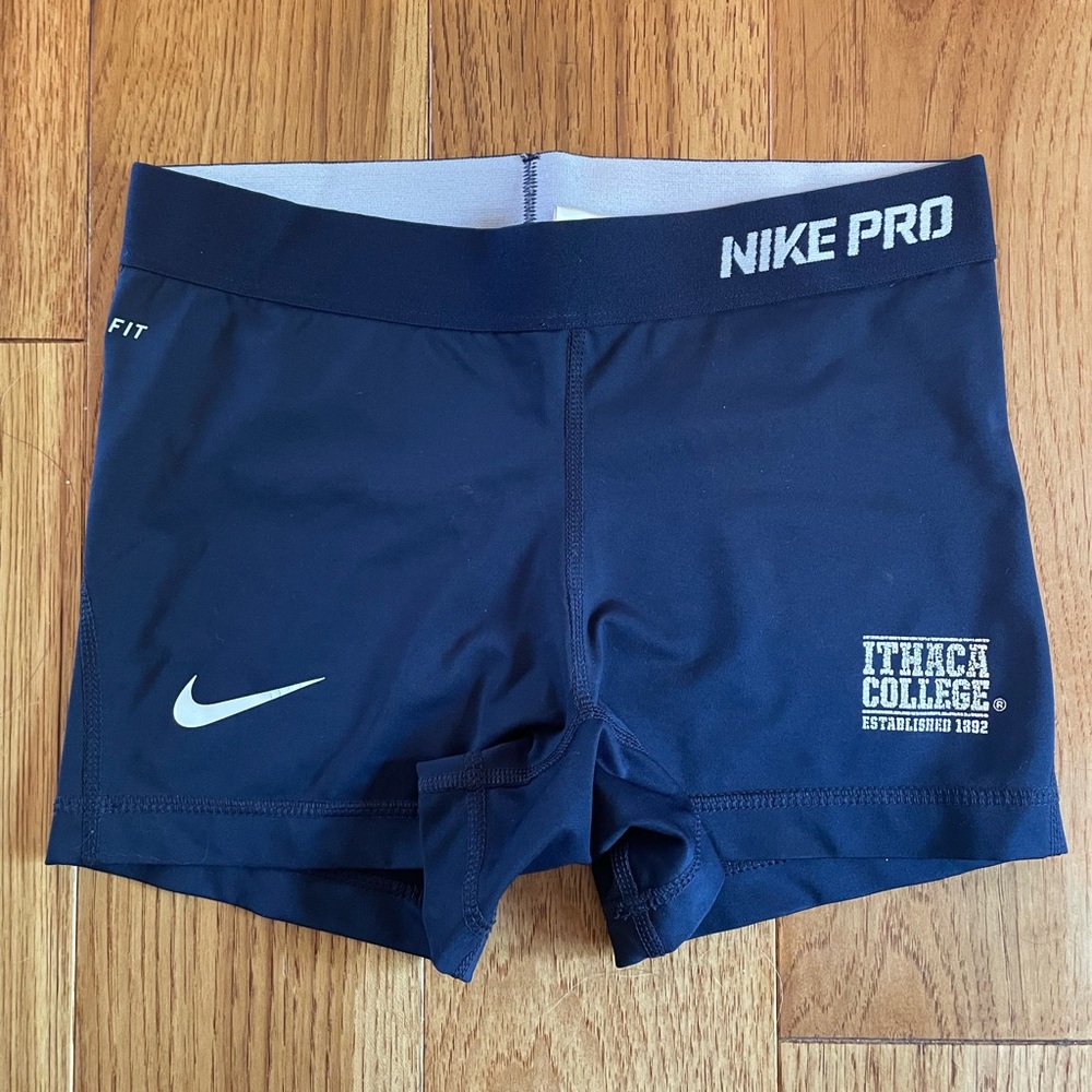 Ithaca College Nike Pros 2.5”